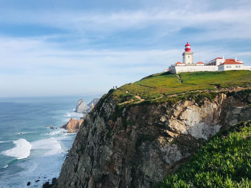 Lisbon: Sintra, Pena Palace and Cascais Region Private Tour - Tips to Make This Day Feel Smooth
