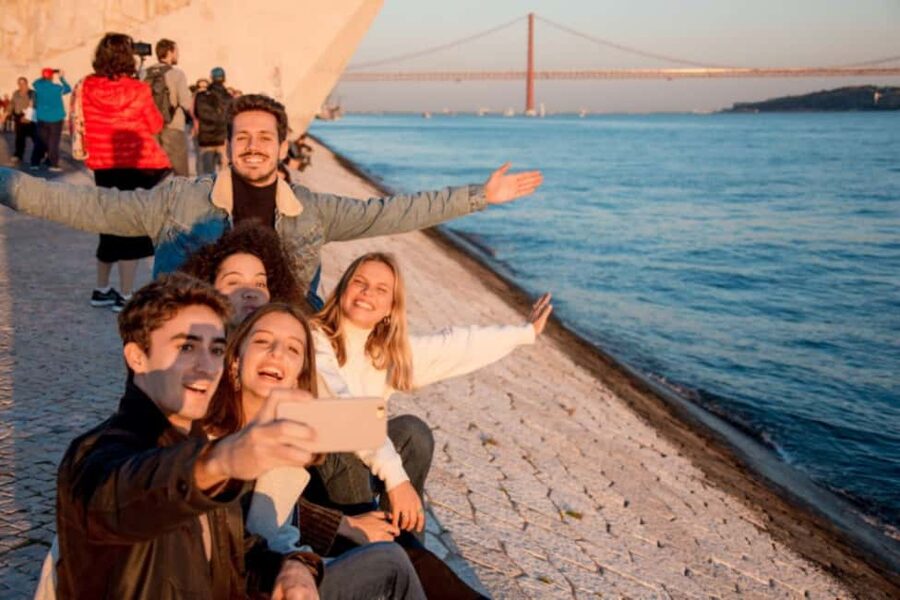 Lisbon: Sintra, Pena Palace, Belém Tour + sunset Boat Cruise - Sintra free time: lunch and wandering without the pressure