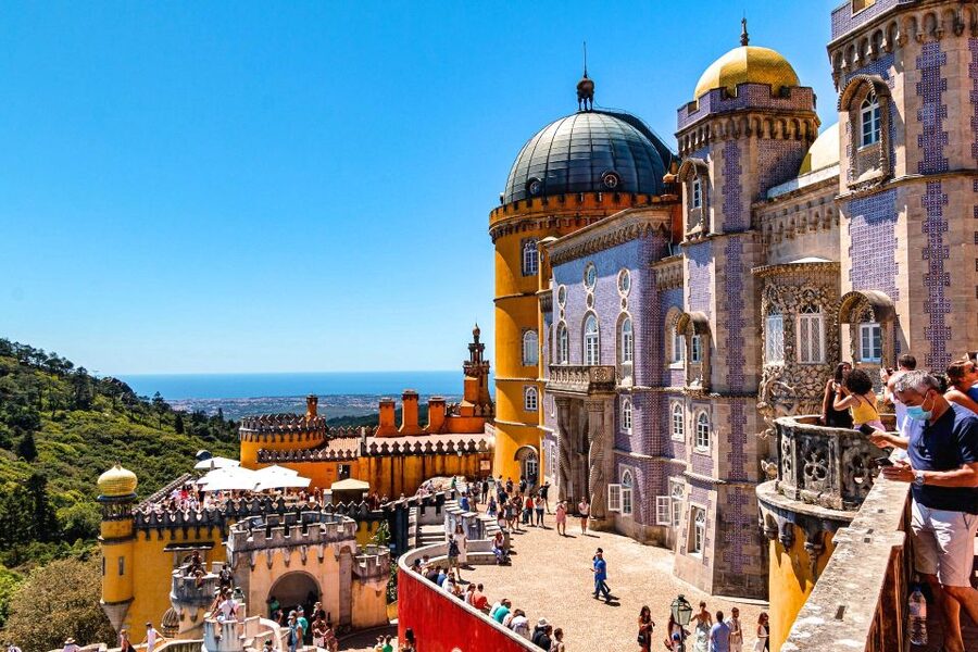 Lisbon: Sintra, Pena Palace, Cabo Roca Coast & Cascais Tour - Cabo da Roca and Guincho Beach: Atlantic photos in tight time