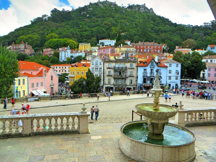 Lisbon: Sintra & Pena Palace Half-Day Tour with Hotel Pickup - Key highlights at a glance