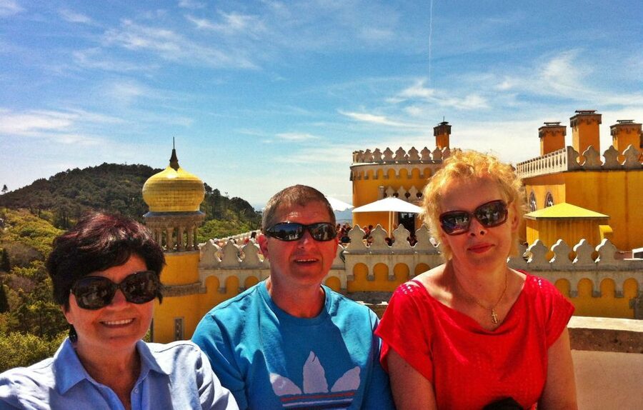 Lisbon: Sintra & Pena Palace Half-Day Tour with Hotel Pickup - Sintra National Palace and the historic center: pastries, photos, and breathing space