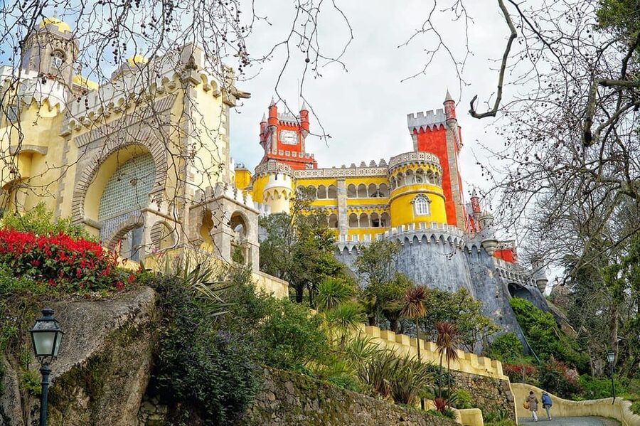 Lisbon: Sintra, Pena Palace, Quinta Regaleira, Cabo da Roca - Moorish Castle: The Hilltop Pass That Connects Sintra to Big History