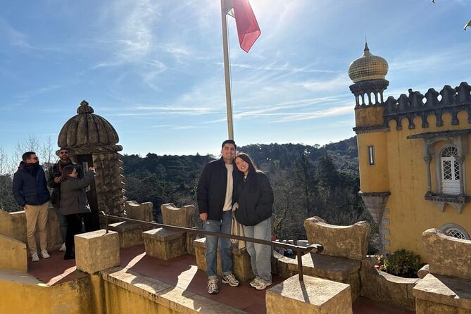 Lisbon: Sintra, Pena, Regaleira, Cabo Roca Coast and Cascais 8h - The Sintra approach: a medieval village feel in 30 minutes