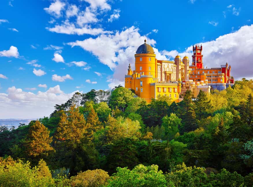 Lisbon: Sintra, Pena, Regaleira, Roca, Cascais (with pickup) - Pickup, van comfort, and how the day stays smooth