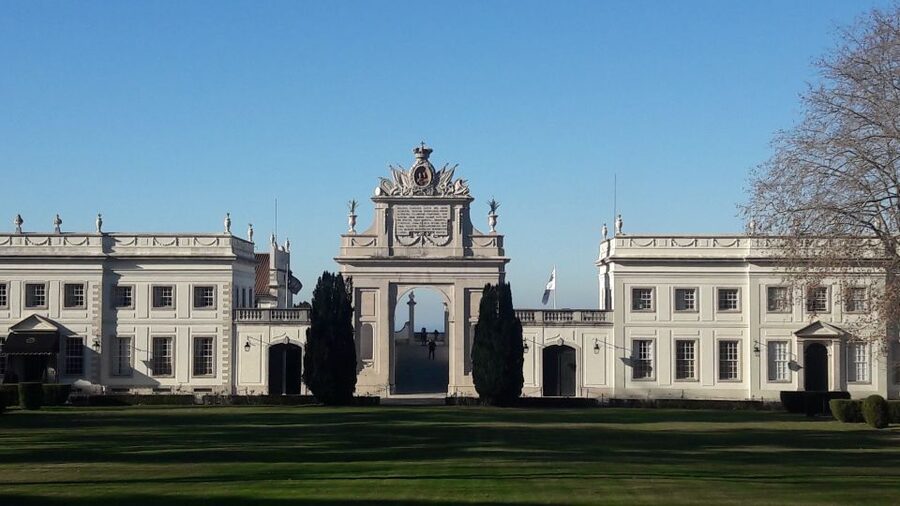 Lisbon: Sintra World Heritage & Cascais Village Private Tour - Cascais Village: A Charming End to the Adventure