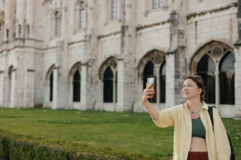 Lisbon: Skip-the-line Jerónimos Monastery Tour with Tickets - Practical tips that help the tour go smoothly