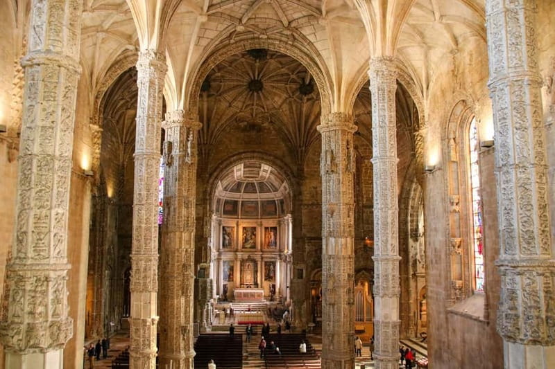 Lisbon: Skip-the-line Jerónimos Monastery Tour with Tickets - Jerónimos Monastery in 2 hours: what the tour actually covers
