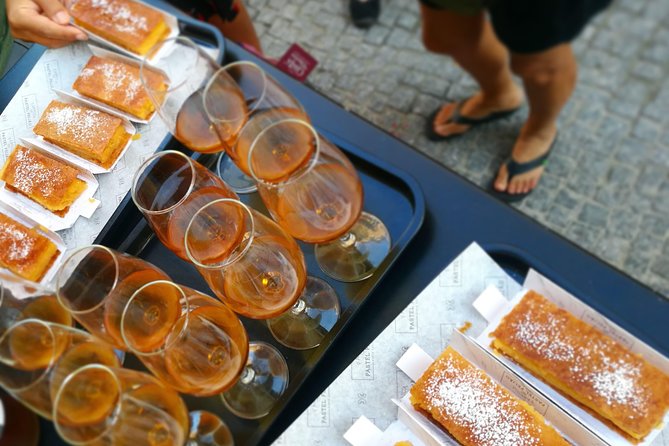 Lisbon Small-Group Food Tour with 18 Tastings in Alfama District - Chafariz DEl Rei: Lisbon’s Water Story in 10 Minutes