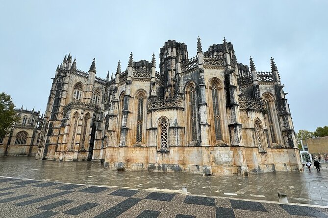 Lisbon Small Group Guided Day Tour to Fatima Nazare and Obidos - Should You Book This Fatima, Nazaré and Óbidos Tour?