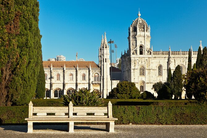 Lisbon: Small Group Half-Day City Tour & Belém Sites - Pastéis de Belém: The Included Bite-Sized Payoff
