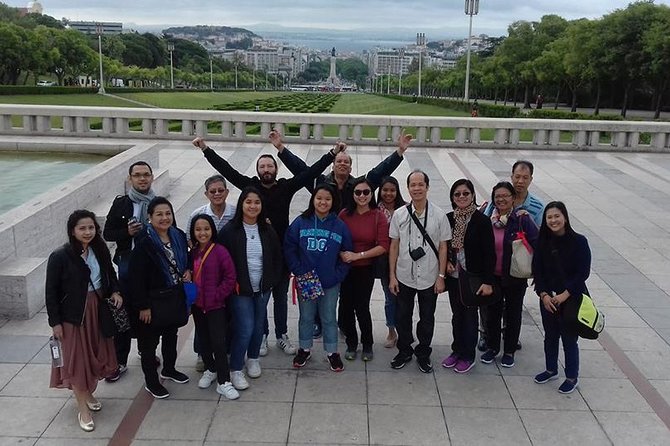 Lisbon Small-Group Sightseeing City Tour with Transportation - Padrão dos Descobrimentos and the Quick Hit at Arco do Triunfo