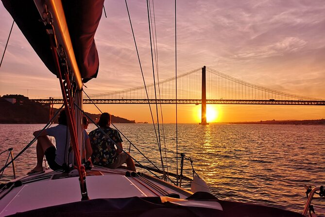 Lisbon Small Group Sunset Sailing 2h Cruise with Drinks Included - Praça do Comércio feel: Old Lisbon from the relaxing side of the river