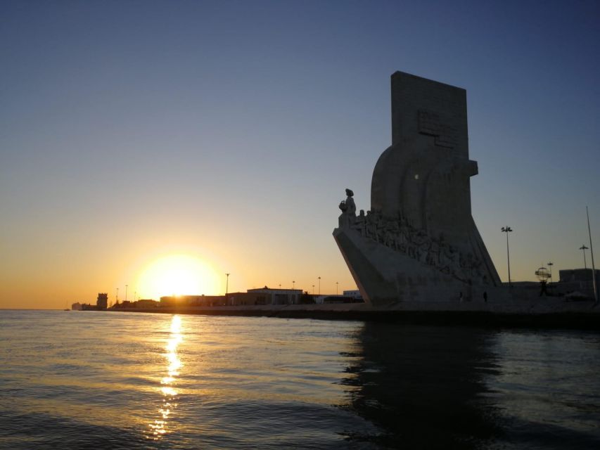 Lisbon Speedboat Sunset with Monuments Sightseeing - MAAT and the Monument to the Discoveries: Lisbon’s Modern Face, Seen First