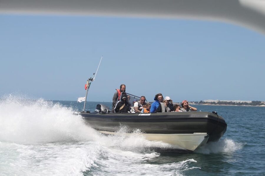 Lisbon: Speedboat Trip to Bugio Lighthouse - Oeiras: where the river and ocean start mixing