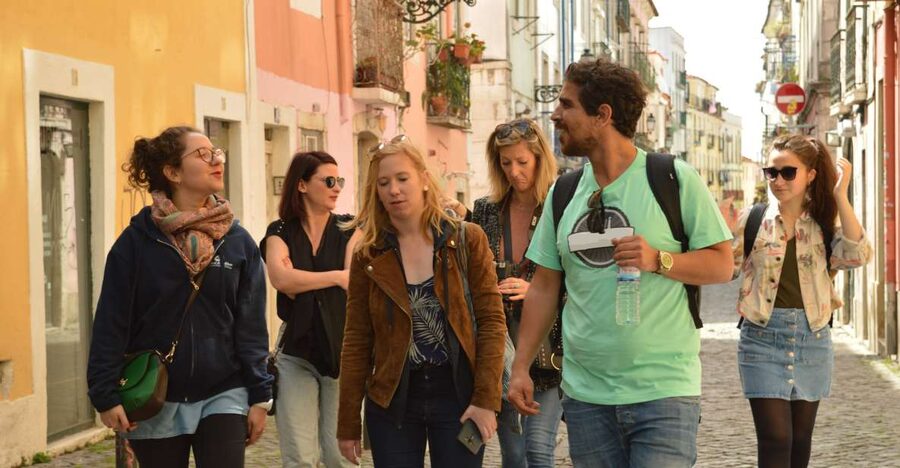 Lisbon: Starter Walking Tour to the highlights in German - Why the Rossio-to-River Route Works in Just Two Hours