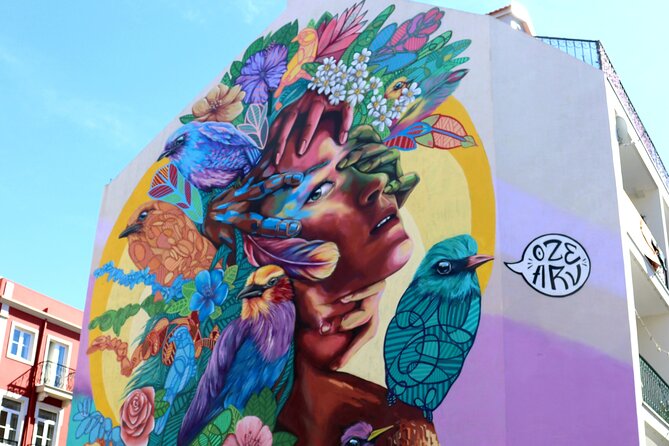 Lisbon Street Art and Lookout Point Tour - Graça & São Vicente: laid-back streets and high-impact murals