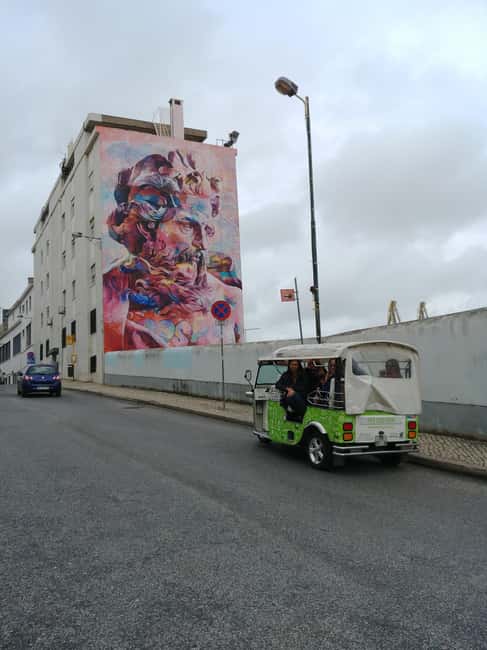 Lisbon Street Art by Tuk Tuk : Graffiti & Murals Discovery - Key highlights to pay attention to