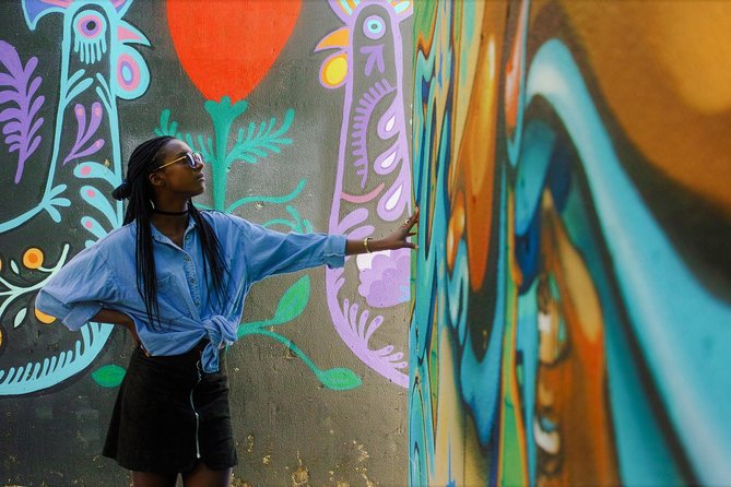 Lisbon Street Art Tour - Meeting Peter and Getting Value from a French Live Guide