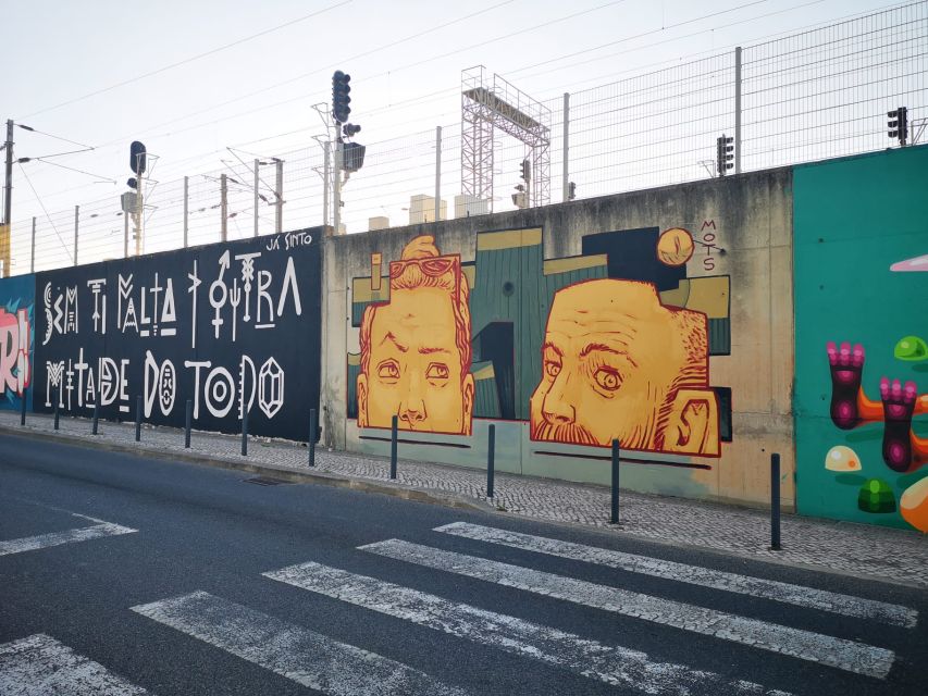 Lisbon: Street Art Tuk Tuk Tour - Key points before you go