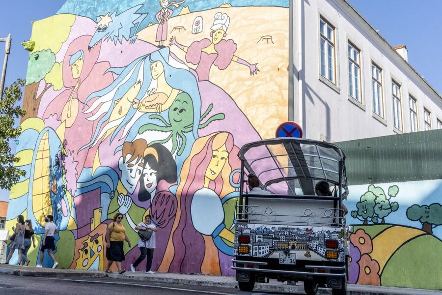 Lisbon: Street Art TukTuk Tour - The Guides Make the Difference: Stories You’ll Remember