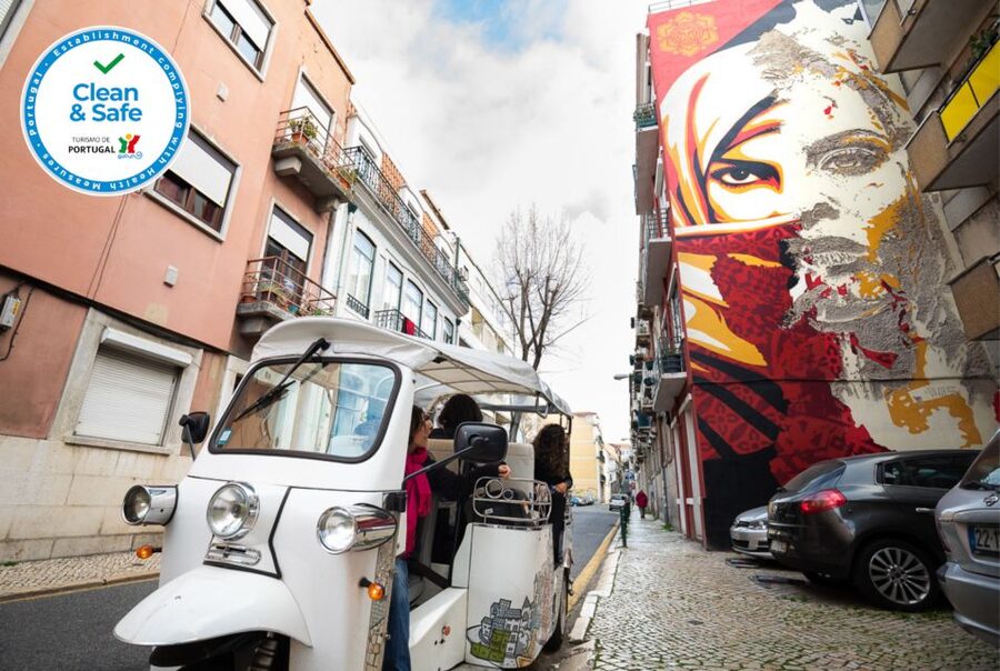 Lisbon: Street Art TukTuk Tour - Baixa de Lisboa: Your First Read on the Mural Language