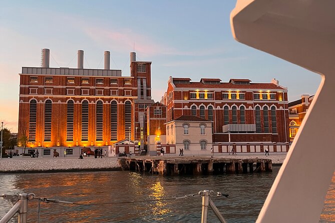 Lisbon Sunset Boat Cruise Tour With Drinks Included - Belém and the maritime-feeling landmarks that look best at dusk