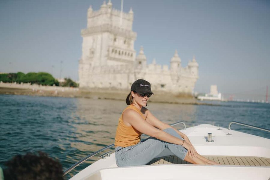 Lisbon Sunset Boat Tour with local Snacks & Drinks - Who should book this Tejo sunset cruise