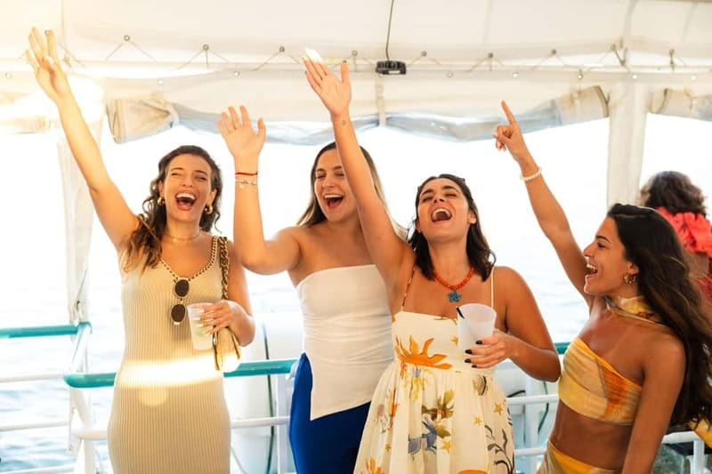 Lisbon: Sunset Boat Tour with Music and Drinks - The Landmark Route From Cais do Sodré Toward Alfama