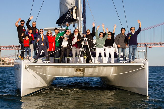 Lisbon: Sunset Cruise With Drinks on Spacious Yacht - Lisbon icons from the Tagus: what you’ll see as you pass by landmarks