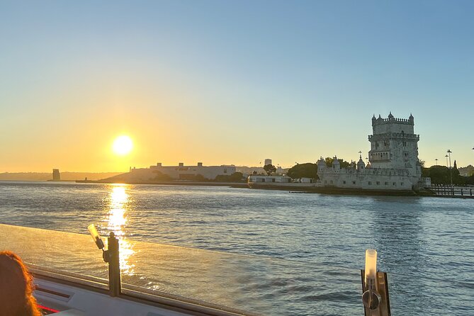Lisbon Sunset cruise with Welcome Drink and Snack included - Why this Lisbon Sunset Cruise Is a smart use of 1 hour 20 minutes