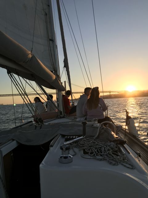 Lisbon Sunset Sailing – Small Group (max 10) Wine & History - The 2-hour route: from the bridge to Belém and back