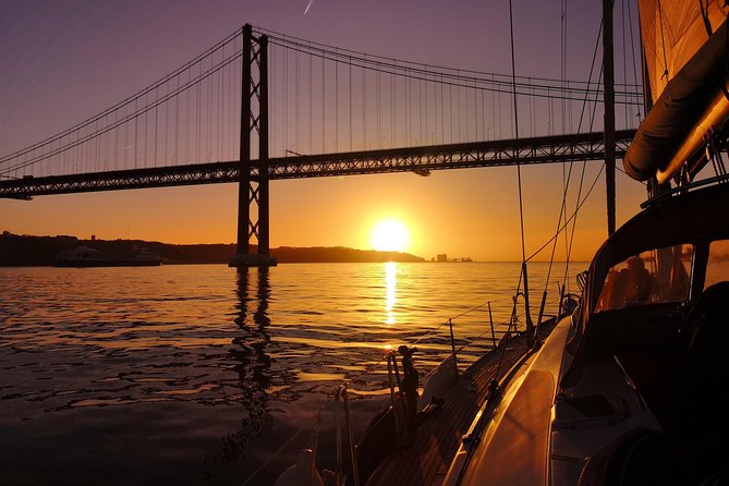 Lisbon Sunset Sailing Tour on Luxury Sailing Yacht with 2 Drinks - Getting the best views: seating choices, wind, and timing comfort