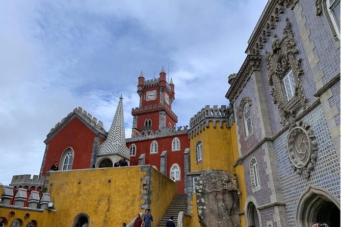 Lisbon Super Saver: 2-Day Sintra, Cascais, Fatima, Nazare and Obidos Small-Group Day Trips - Nazaré and Óbidos: sea-town views and a medieval “wedding present” story