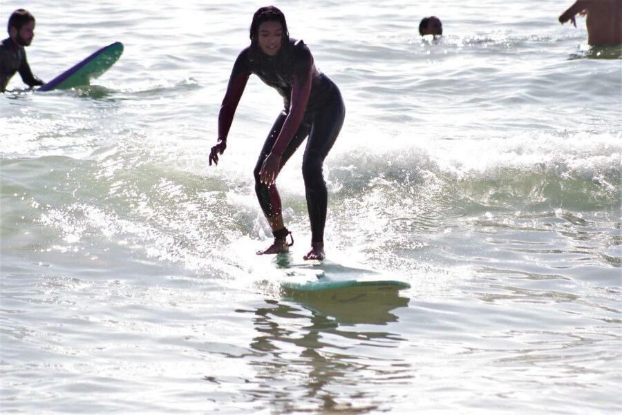Lisbon: Surf Lesson - Gear up fast: wetsuit, board, and why it helps you learn sooner