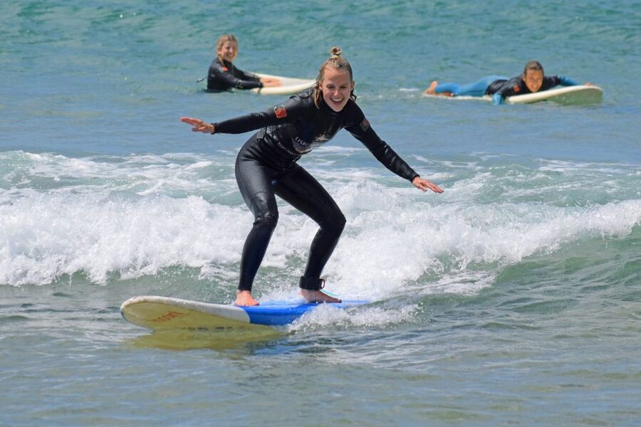Lisbon: Surf Lesson - Meeting Lisbon Surfaris at Carcavelos Beach (easy to find)