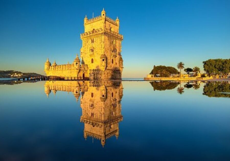Lisbon: Tagus River Cruise to the Ocean & Dolphin Watching - Lisbon Landmark Views From the Tagus: What Each Stretch Feels Like