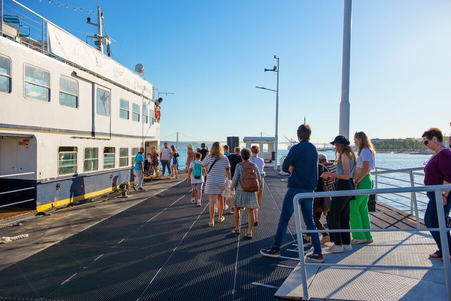 Lisbon: Tagus River Cruise with Welcome Drink - Alfama From the Water: Colorful Buildings Without the Hill Climb
