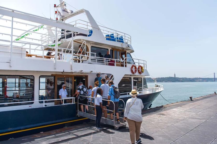Lisbon: Tagus River Cruise with Welcome Drink - Belém Tower: Getting Up Close Without the Crowds