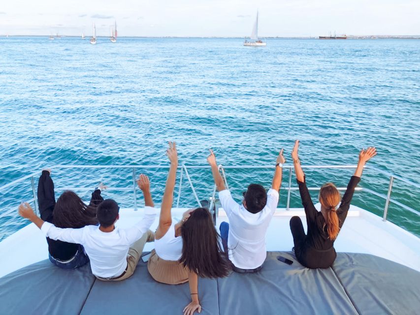 Lisbon: Tagus River Private 2-Hour Cruise - Past the Monument to the Discoveries and Jerónimos Monastery