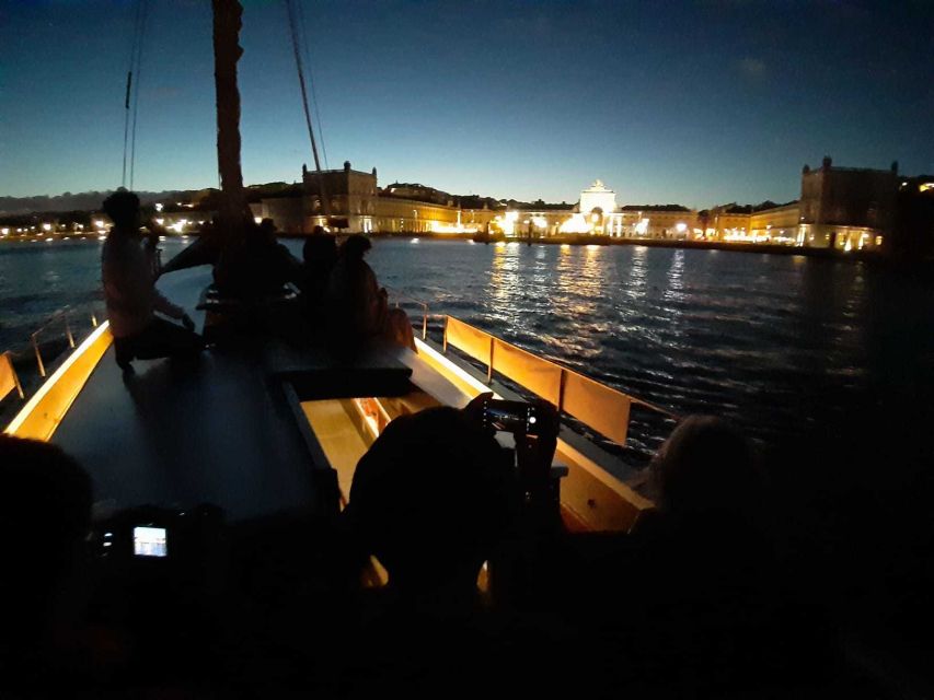 Lisbon: Tagus River Sunset Cruise in a Traditional Vessel - Sunset timing: how to make the light work for your photos