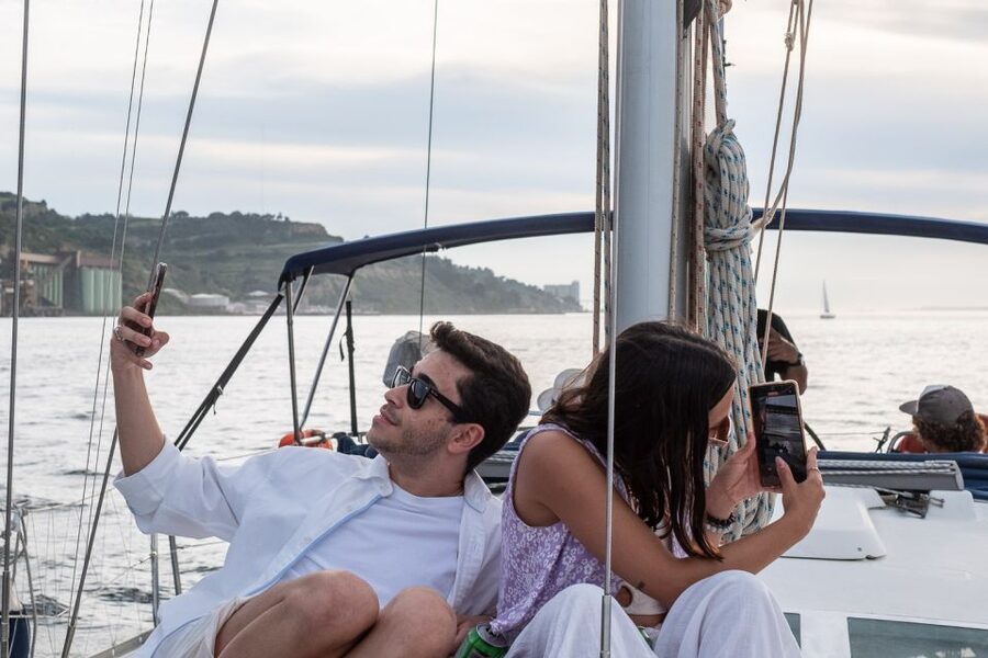 Lisbon: Tagus River Sunset Cruise with Drinks - Two Hours on the Tagus: Safety, Drinks, and a Local-Friendly Guide
