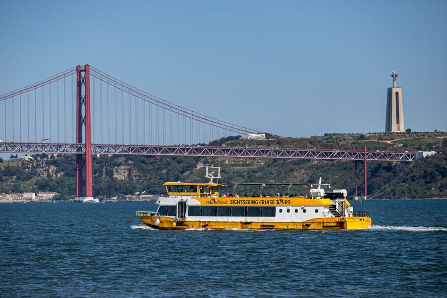 Lisbon: Tagus River Yellow Boat Cruise - Key things I’d plan around