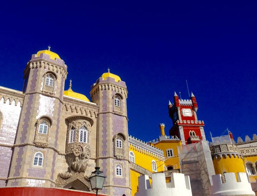 Lisbon: Tailored Tour - Sintra: fairytale castles and romantic lanes (when you want a day of magic)
