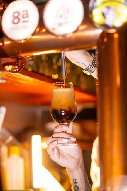 Lisbon: Taste Portugal - Wine or Beer with Local Bites - Taverna das Marias: a cozy gastrobar near Terreiro do Paço