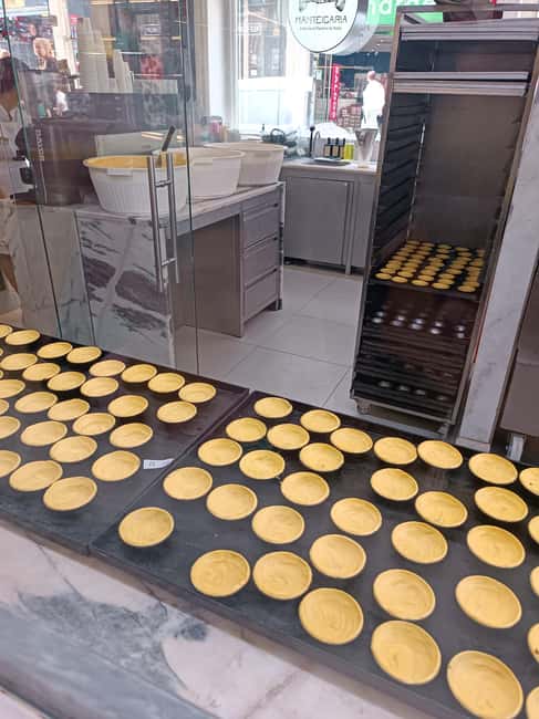Lisbon: The Ultimate Food Tour with a Local - Praça Dom Pedro IV and Rossio: dessert payoff and a confident finish