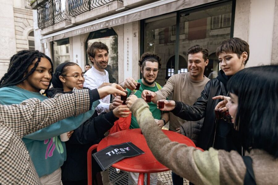 Lisbon: Tipsy Tour Fun Bar Crawl with a Local Guide - The social factor: meeting people and keeping the vibe right
