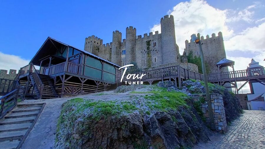 Lisbon: To Porto, Day Trip & Transfer with Stops in 3 Cities - How the route works: Óbidos, Nazaré, then one flexible choice