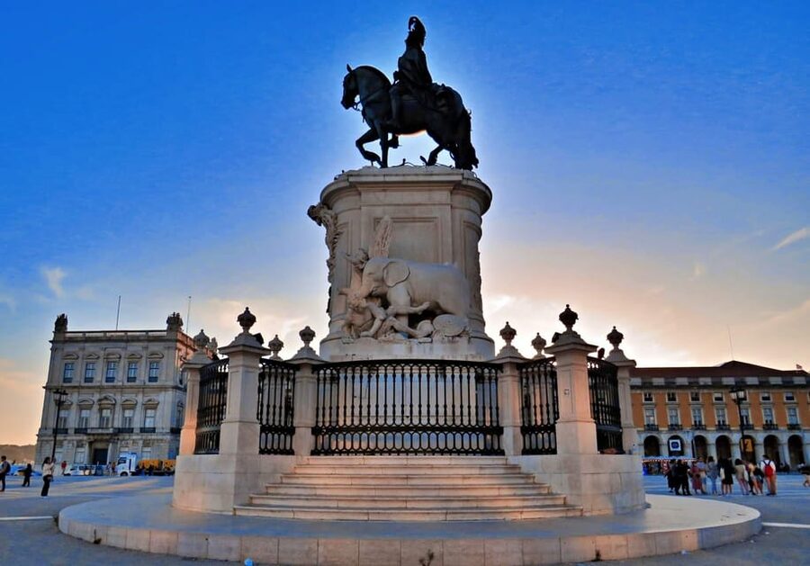Lisbon to Porto with Óbidos-Nazaré-Fátima-Coimbra-Aveiro - Duration vs. Choices: How to Build a Day That Doesn’t Burn You Out