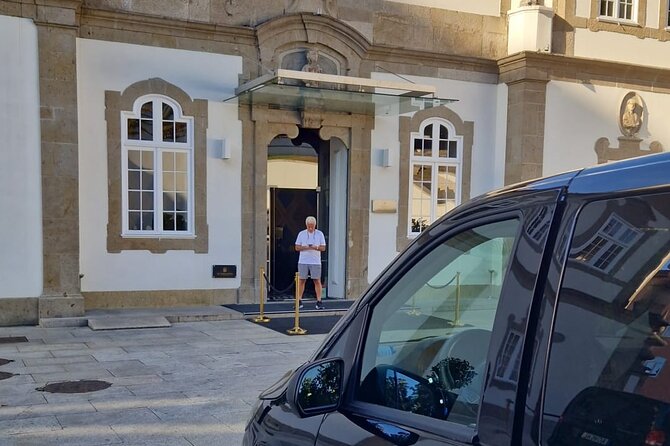 Lisbon to Porto with stops Obidos Nazare Fatima Coimbra Aveiro - Your Route Options: How the Stops Change the Day