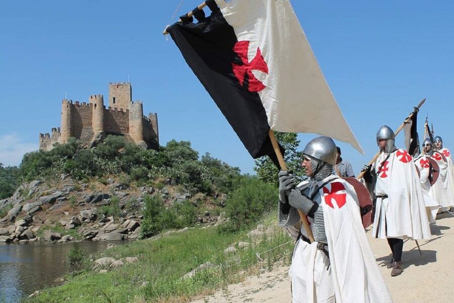 Lisbon: Tomar and Almourol Knights Templar Tour - Knights Templar Sites, But With Real-World Structure